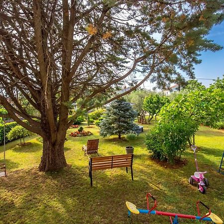 Garden Paradise App Sveti Vid-Miholjice Екстер'єр фото