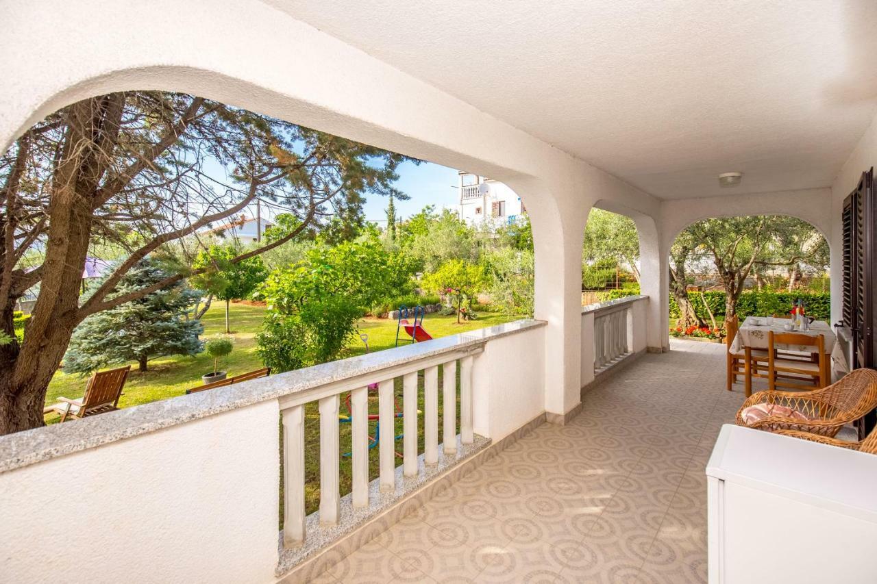 Garden Paradise App Sveti Vid-Miholjice Екстер'єр фото