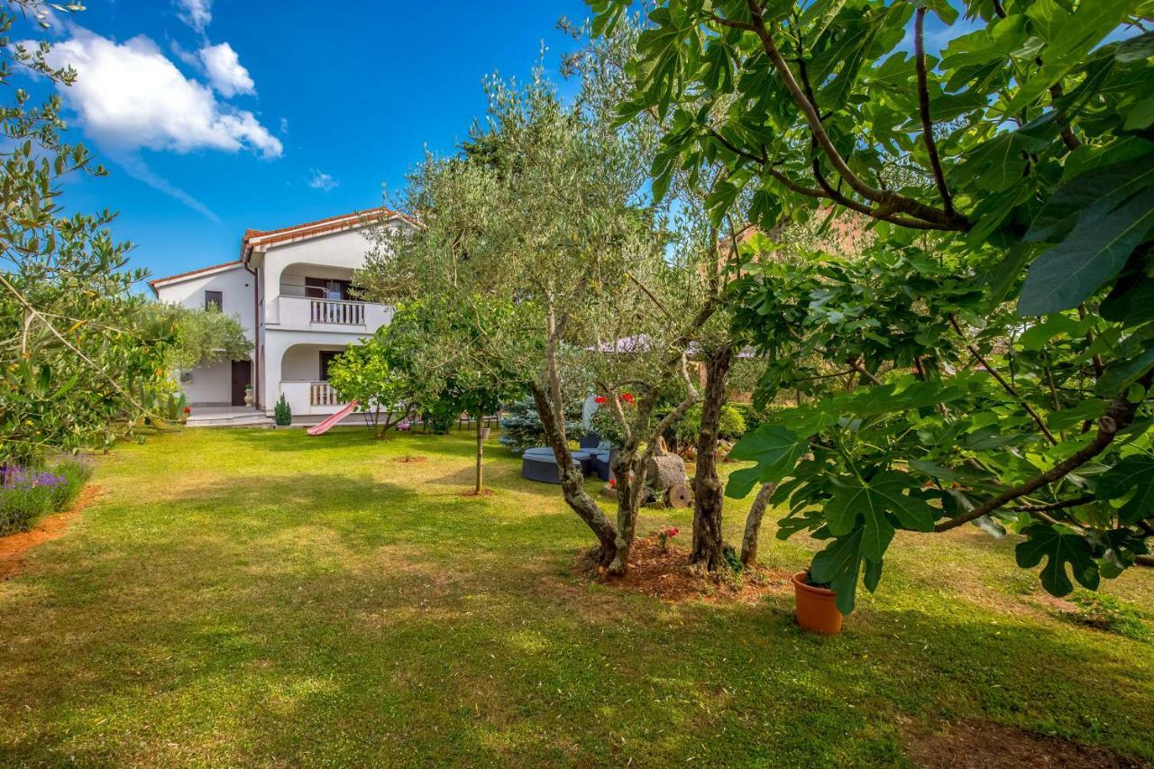 Garden Paradise App Sveti Vid-Miholjice Екстер'єр фото